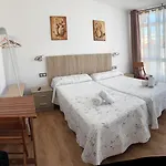 Πανσιόν O Castelo Palas de Rei
